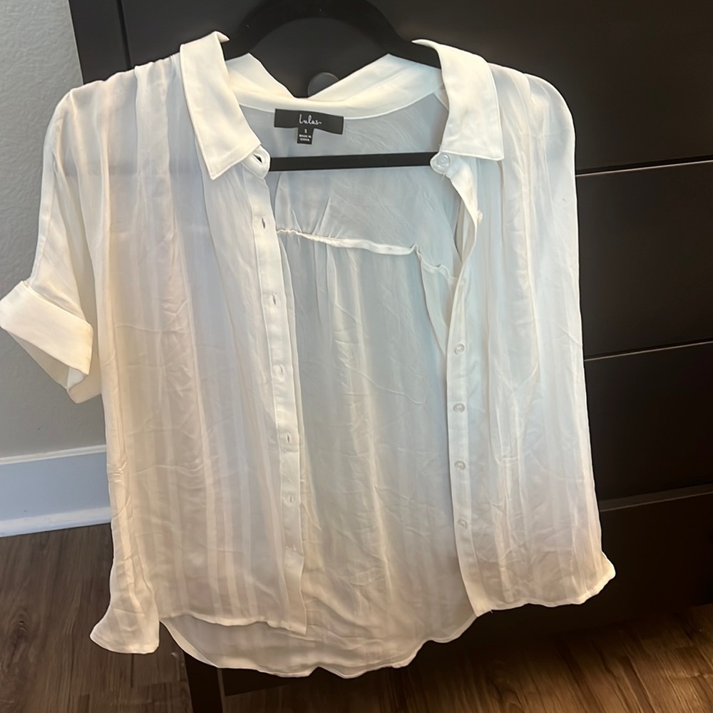 Lulus white flowy blouse
